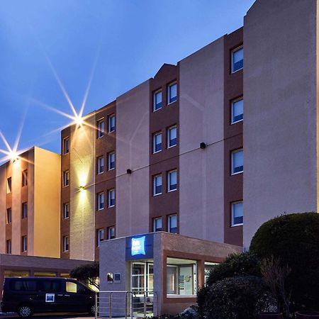 Ibis Budget Marseille Aeroport Provence Vitrolles  Exterior photo