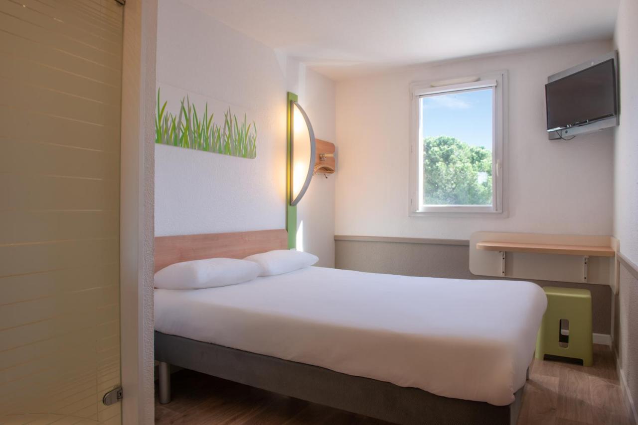Ibis Budget Marseille Aeroport Provence Vitrolles  Exterior photo