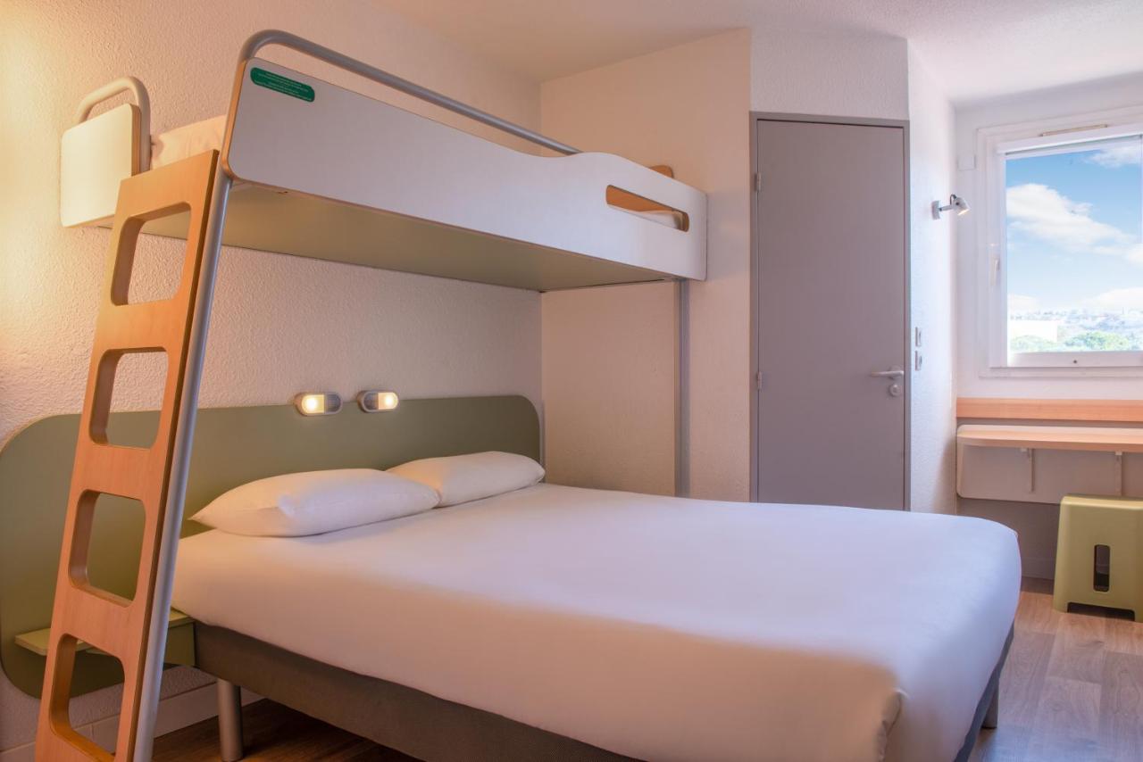 Ibis Budget Marseille Aeroport Provence Vitrolles  Exterior photo